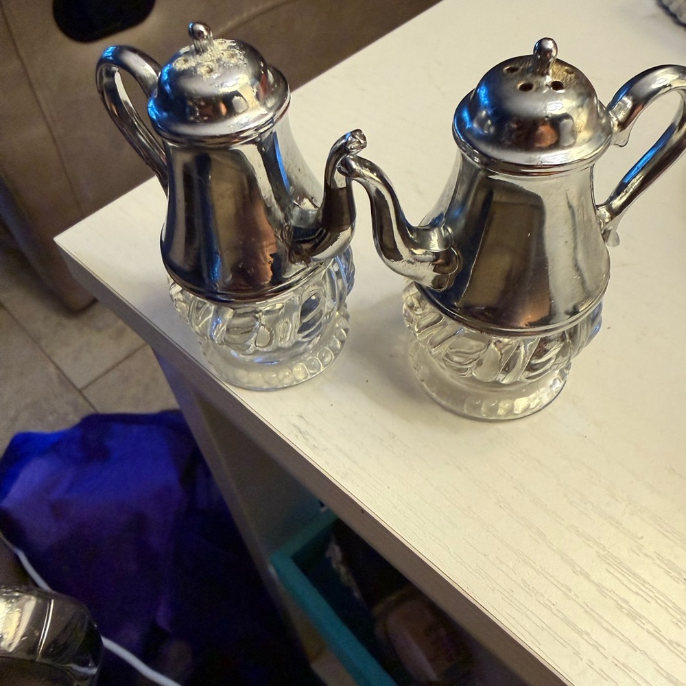 Classic Silver and Glass Salt and Pepper Shaker Set
